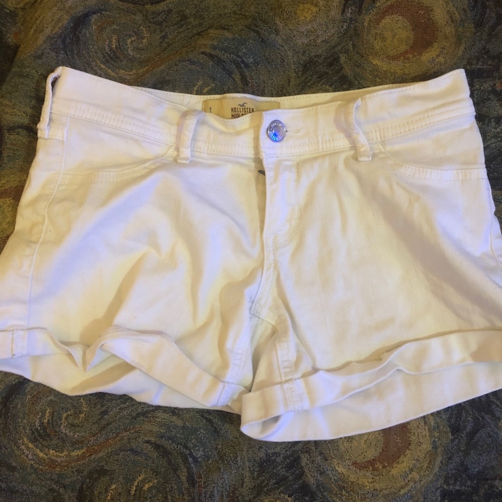 Hollister White Midi Shorts (Low Rise)